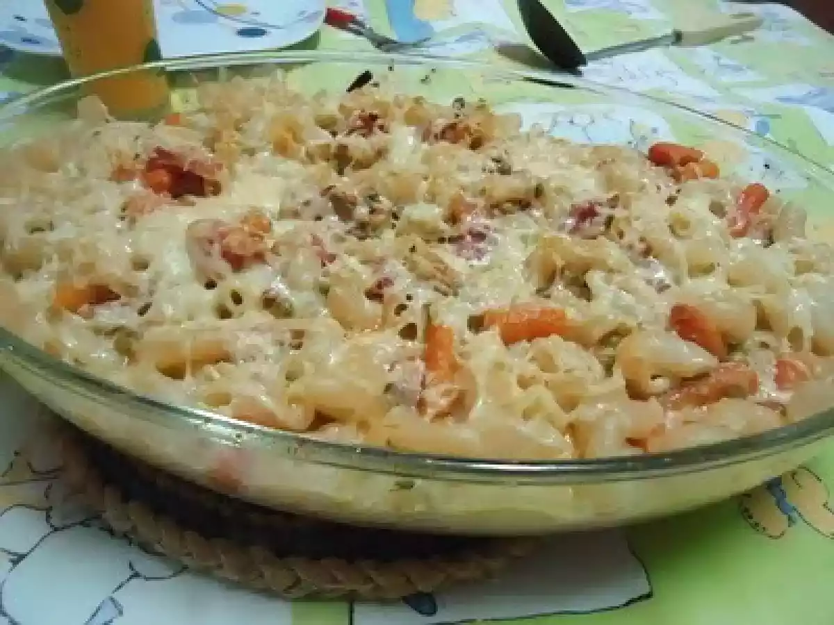 Pasta com atum no forno