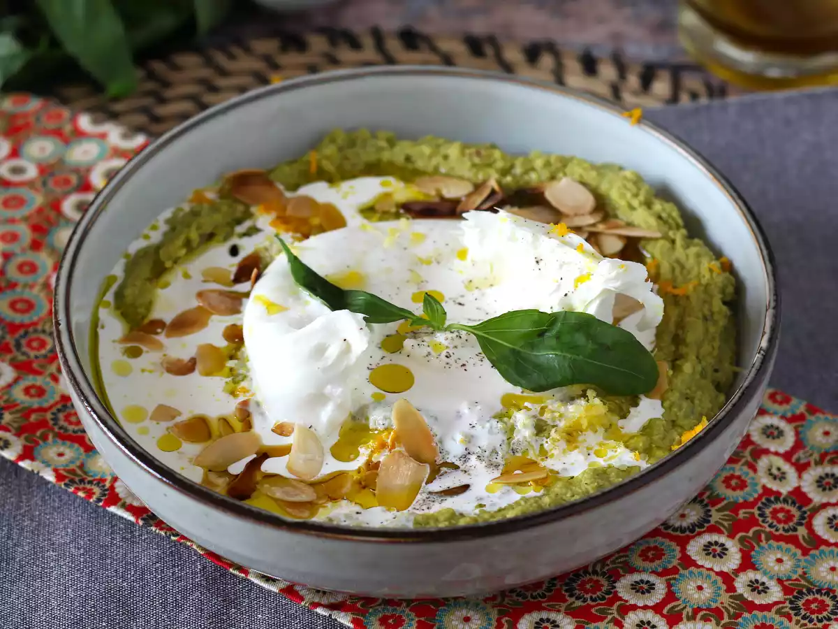 Pasta cremosa de ervilhas com queijo burrata - foto 4