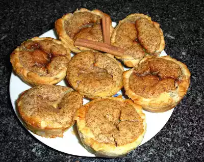 Pastéis de amêndoa