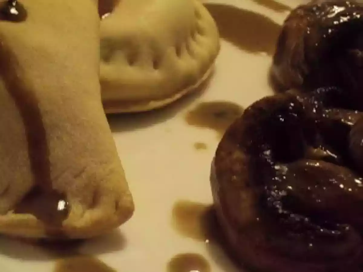 Pasteis de Massa Tenra com Recheio de Croquetes de Carne e Cogumelos Salteados - foto 3