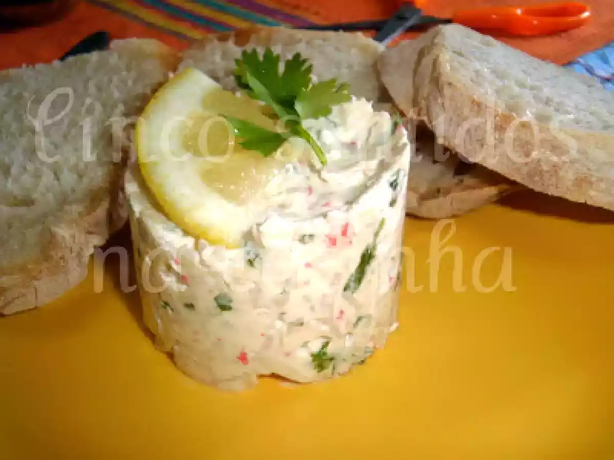 Paté de queijo com delicias do mar