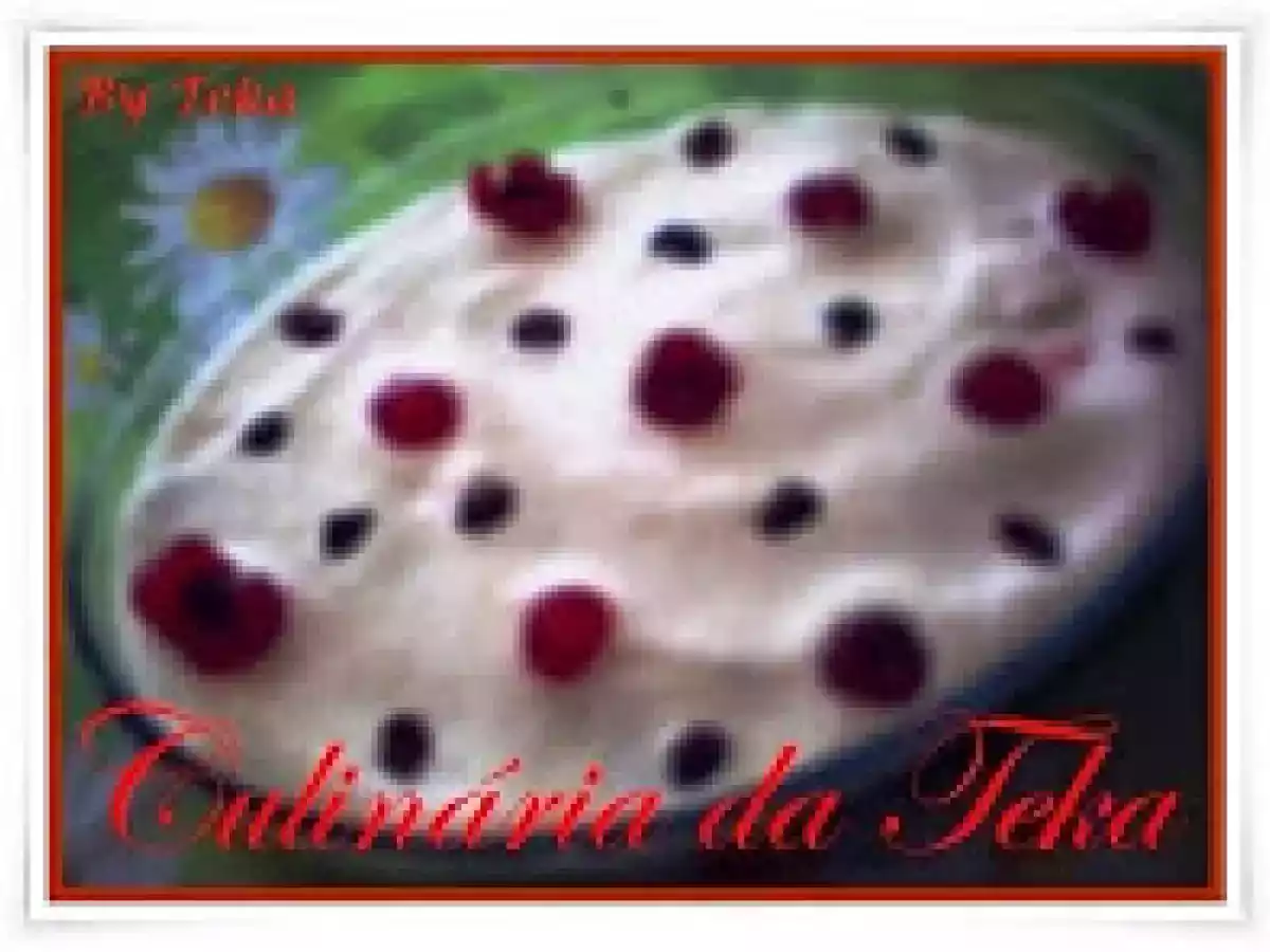 PAVÊ DE ABACAXI E COCO