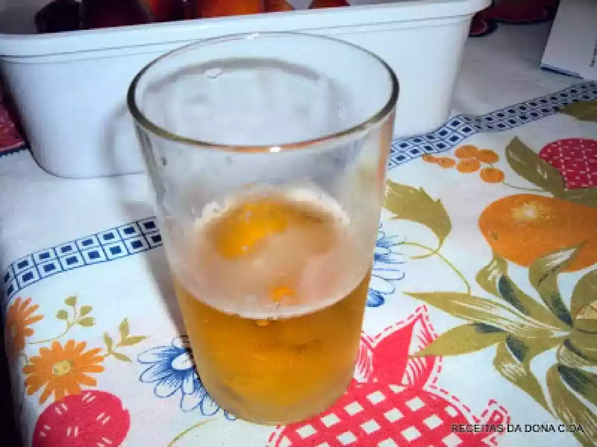PEITO DE FRANGO COM MOLHO DE CERVEJA, CURCUMA E ERVAS FRESCAS - foto 3