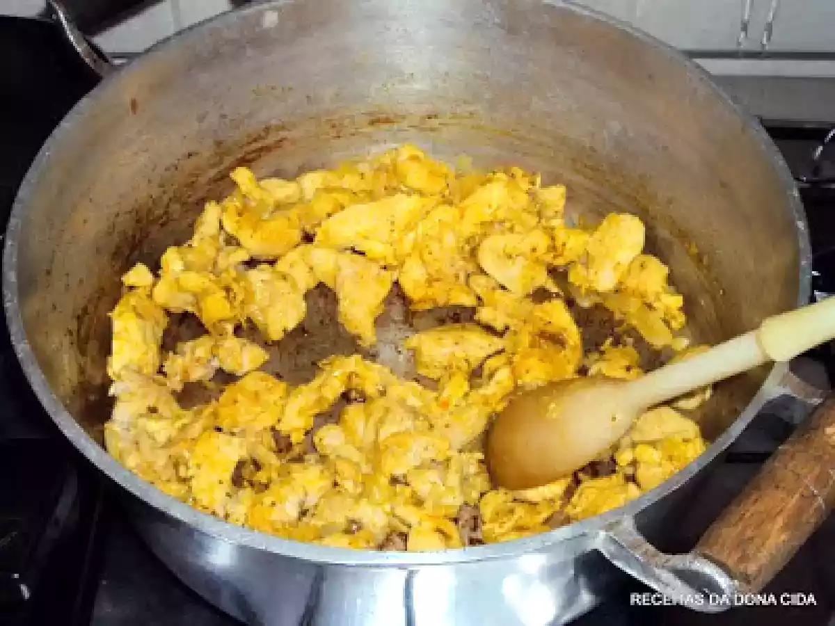 PEITO DE FRANGO COM MOLHO DE CERVEJA, CURCUMA E ERVAS FRESCAS - foto 5