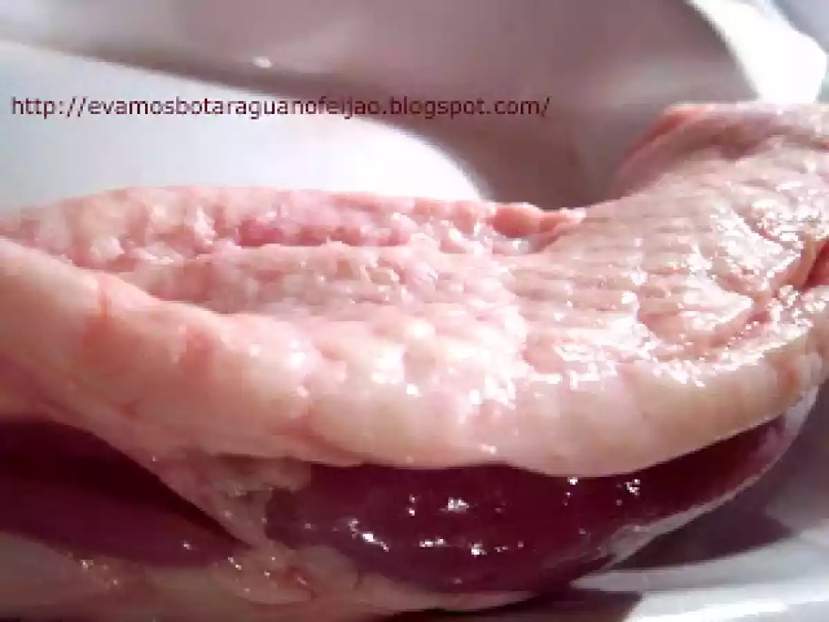 Peito de pato com figos assados e batatas ao Roquefort - foto 3