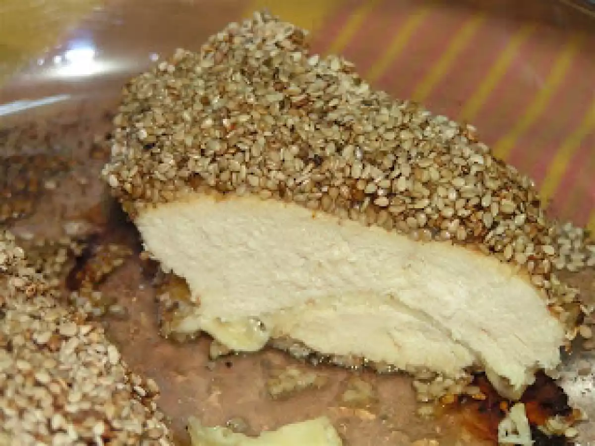 Peitos de frango com crosta de sésamo
