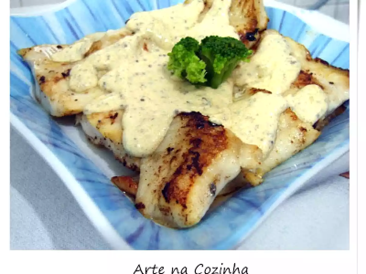 Peixe ao molho de catupiry e mostarda