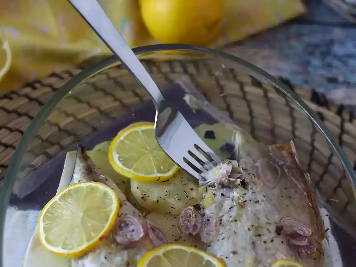 Peixe cavala ao forno com batata: Sabor inesquecível! - foto 6