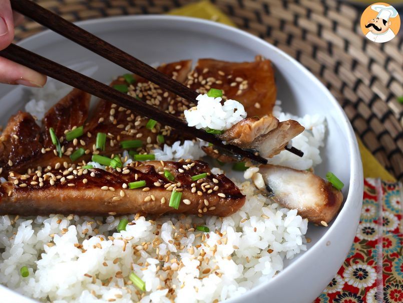 Peixe cavala marinado com shoyu (molho de soja) e mel - foto 2