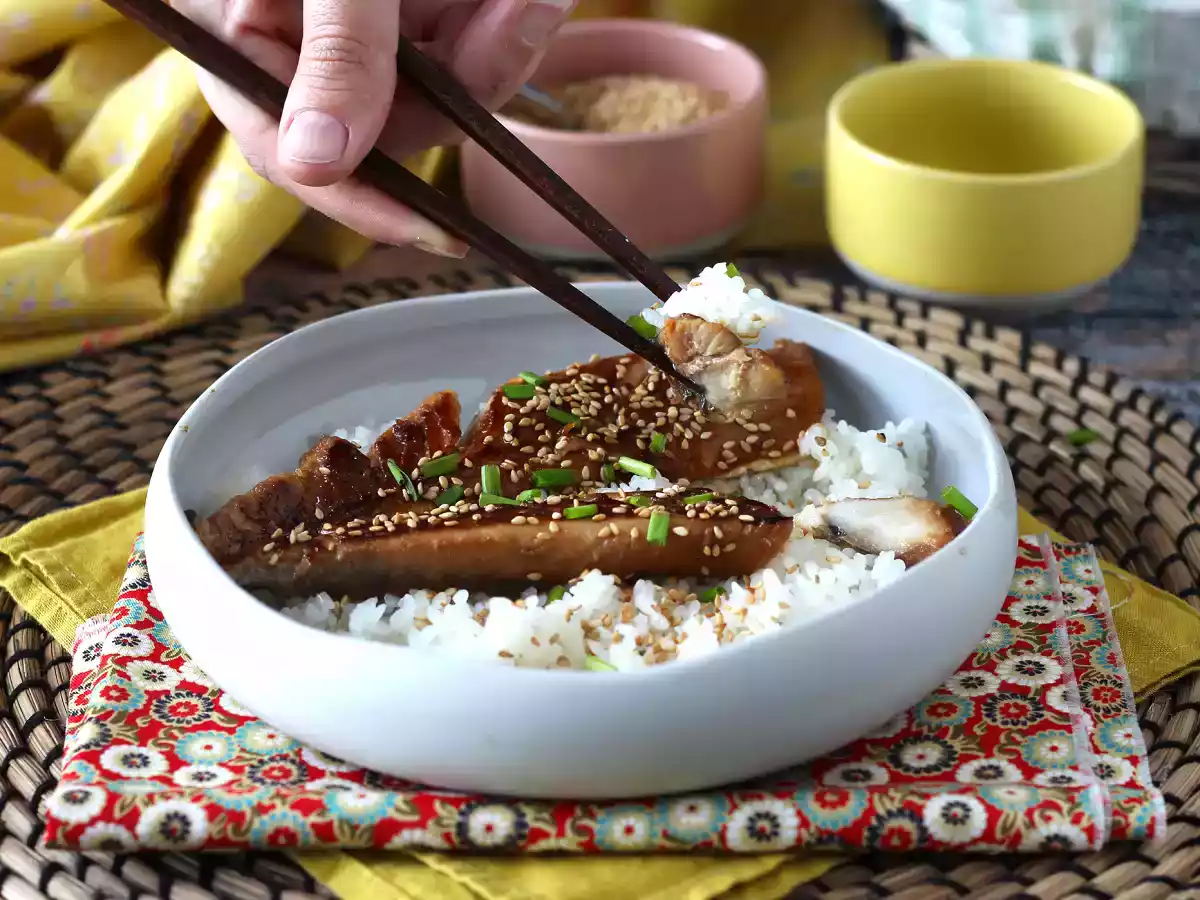 Peixe cavala marinado com shoyu (molho de soja) e mel - foto 4