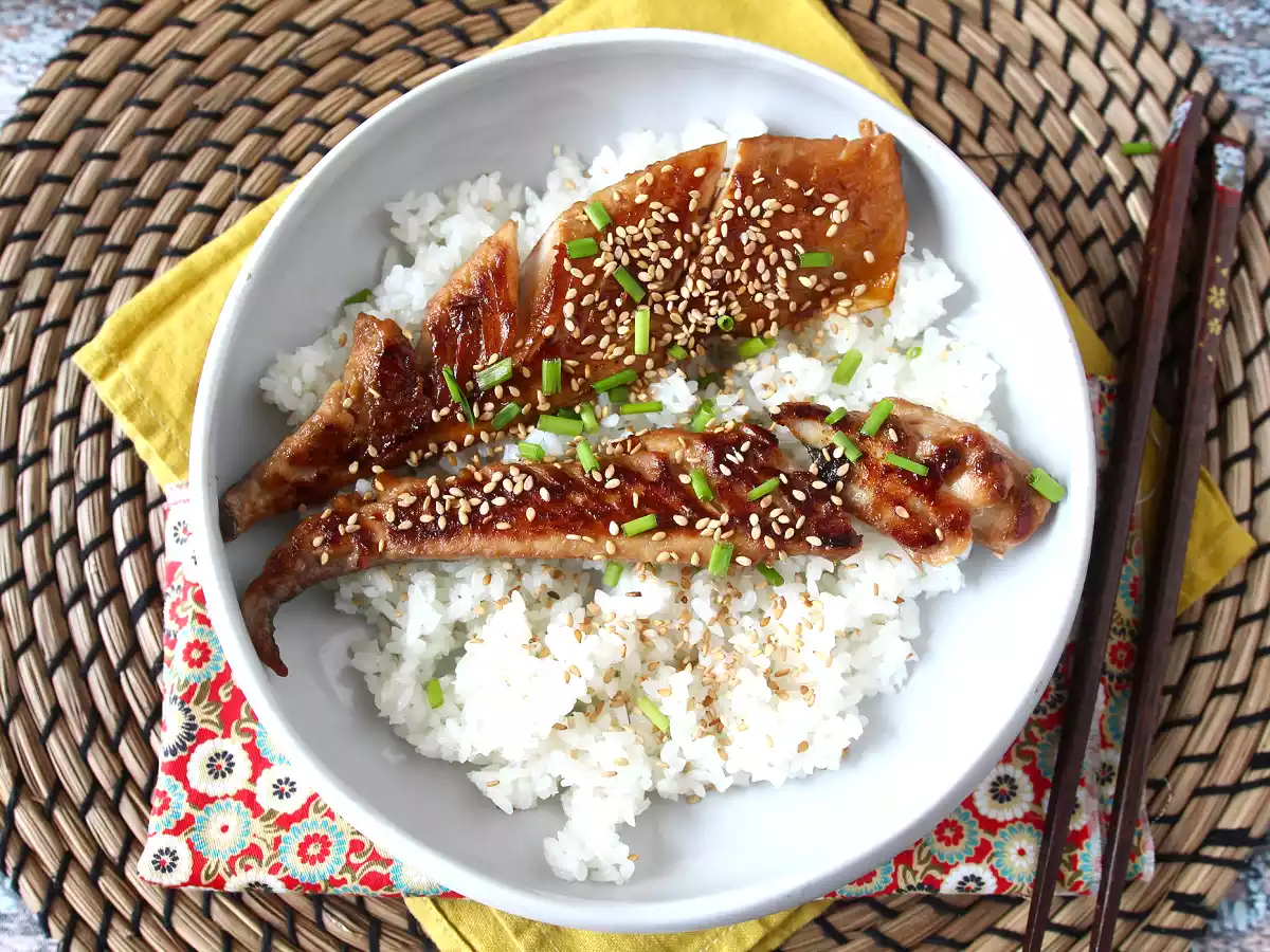 Peixe cavala marinado com shoyu (molho de soja) e mel - foto 6