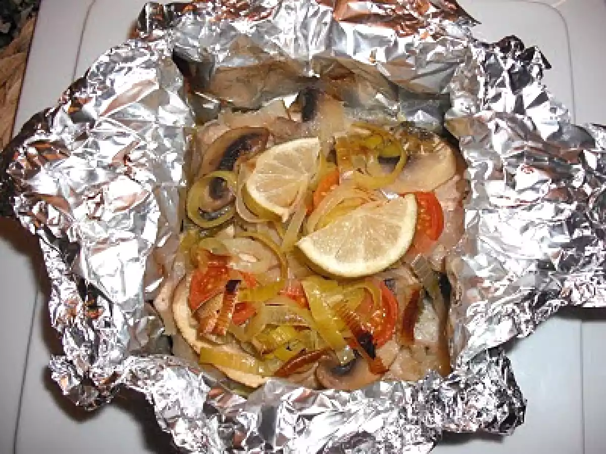 PEIXE EM PAPELOTES