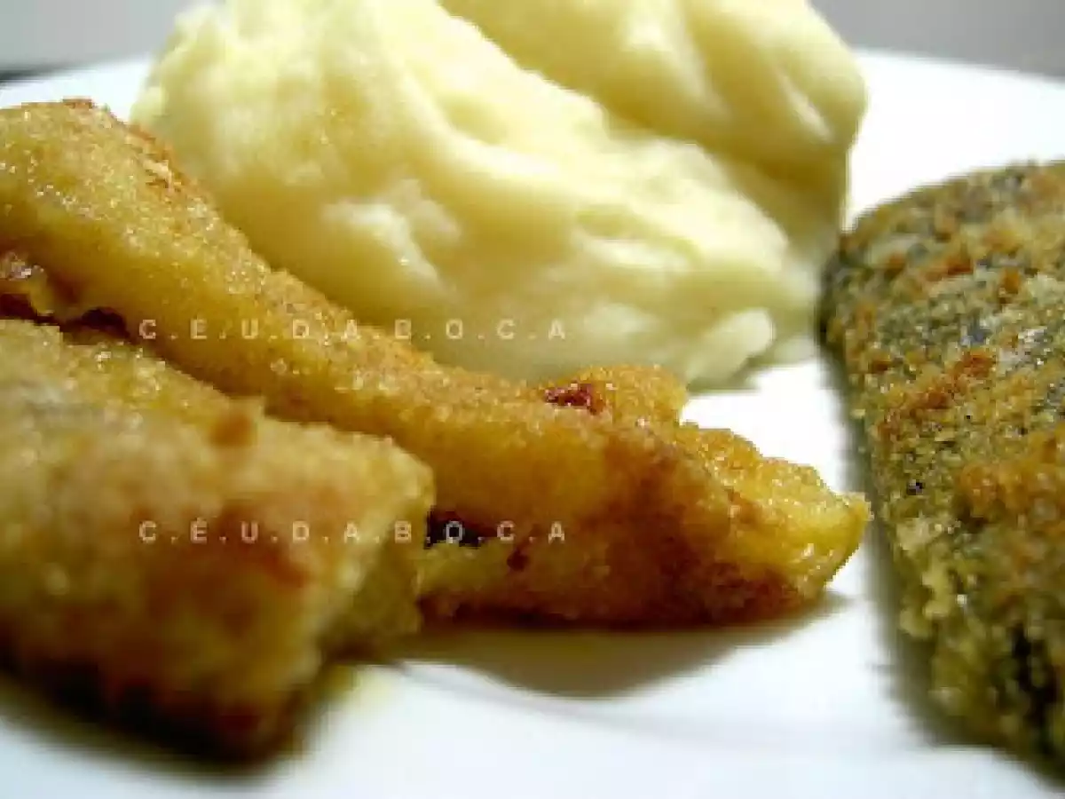 Peixe espada com banana