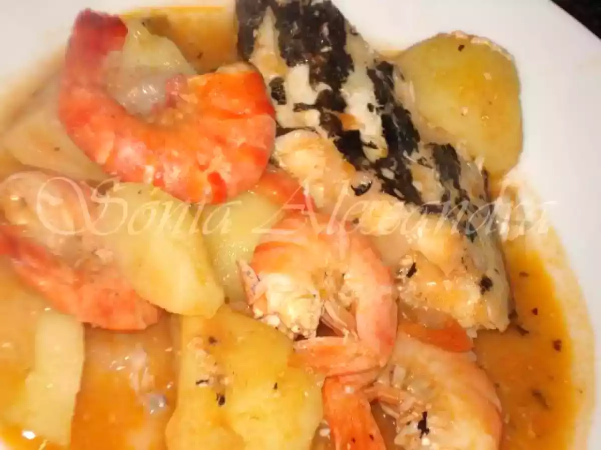 PEIXE ESPADA PRETO NO TACHO COM GAMBAS E BATATAS... - foto 2