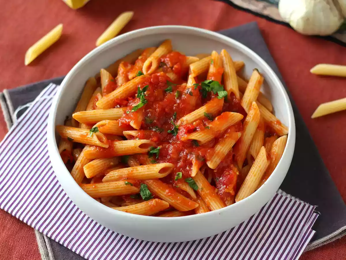 Penne all’arrabbiata: simplicidade e picância à moda italiana - foto 2