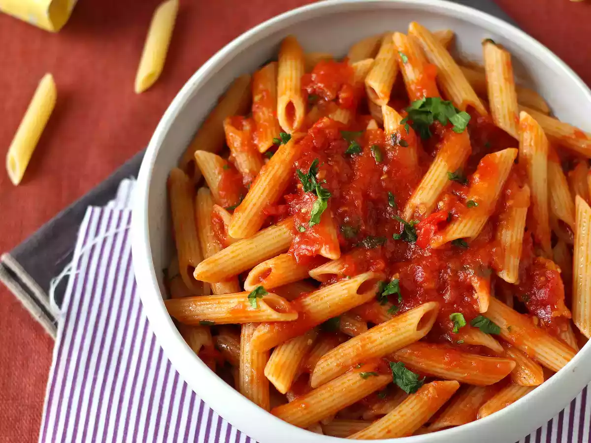 Penne all’arrabbiata: simplicidade e picância à moda italiana - foto 3