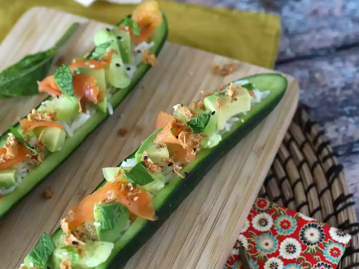 Pepino recheado de arroz, salmão, abacate e hortelã - foto 4