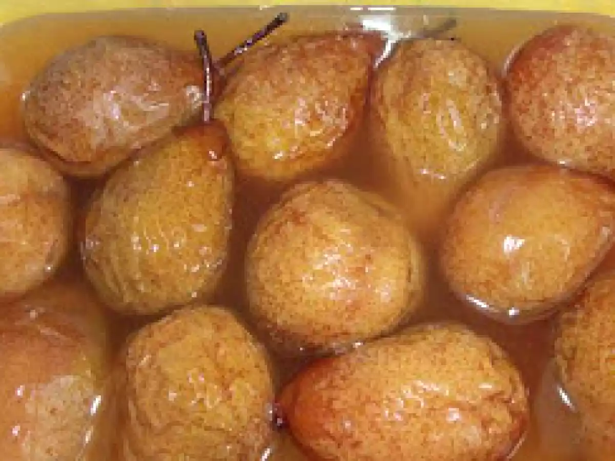 Pêras Cozidas em Chá à minha moda