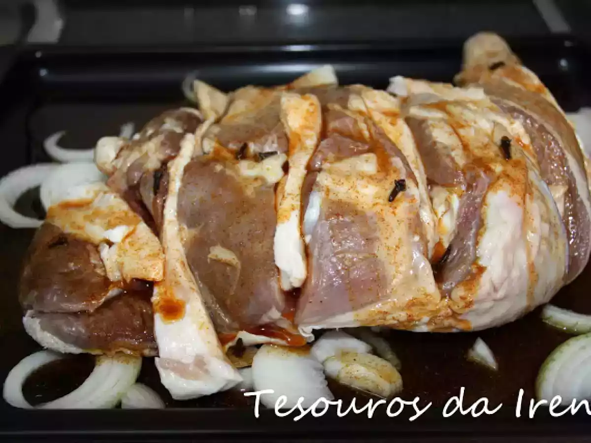Perna de perú assada no forno