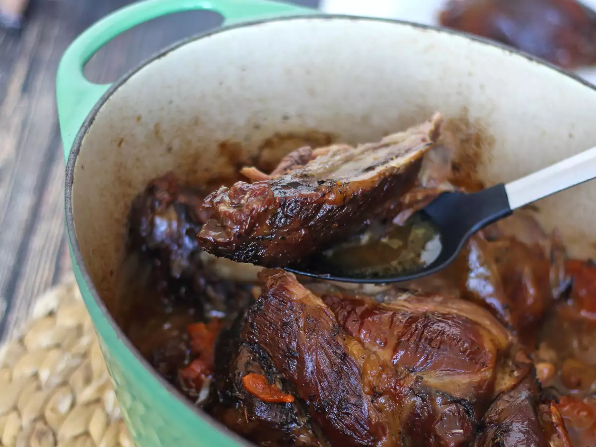 Pernil de cordeiro de 7 horas: maciez perfeita e sabor inesquecível - foto 4