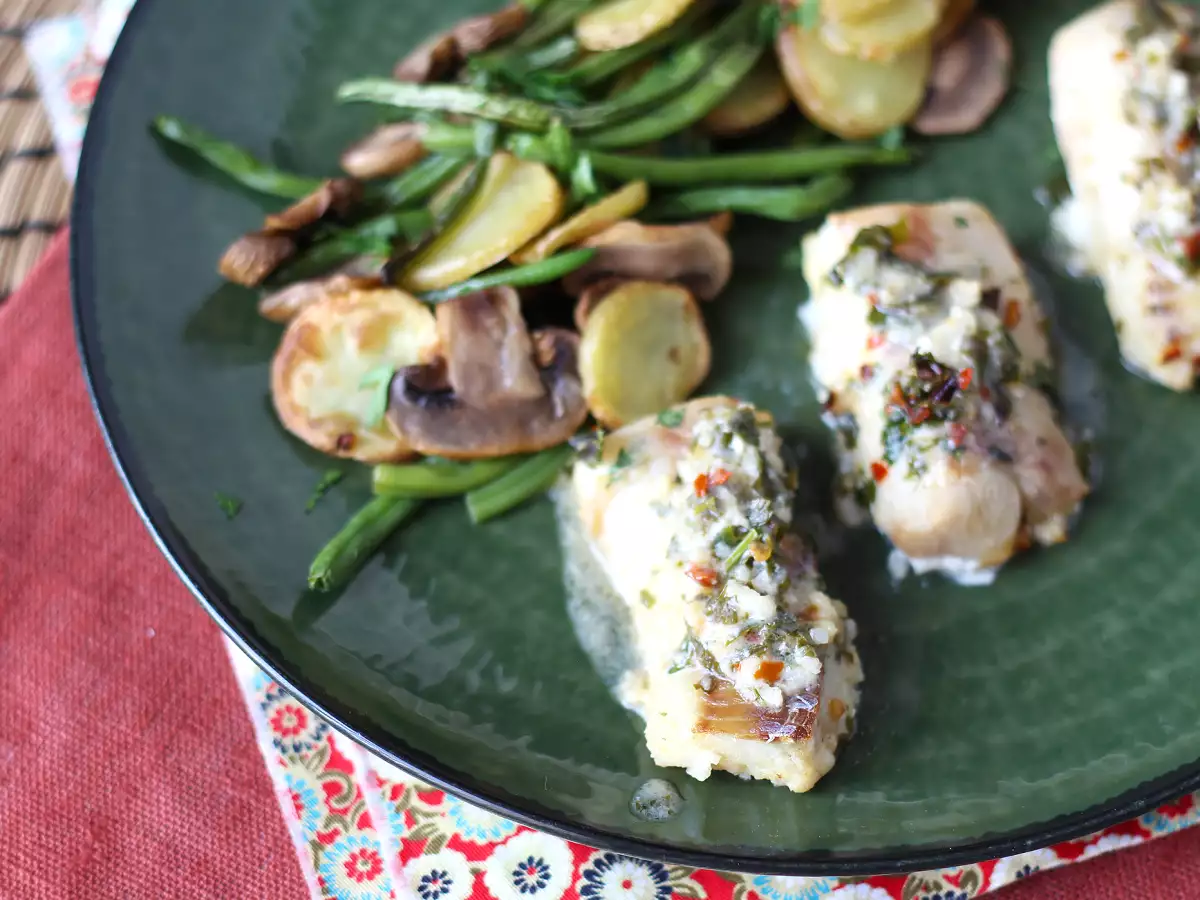 Pescada na Air Fryer com batatas, legumes e molho de vinho branco - foto 4
