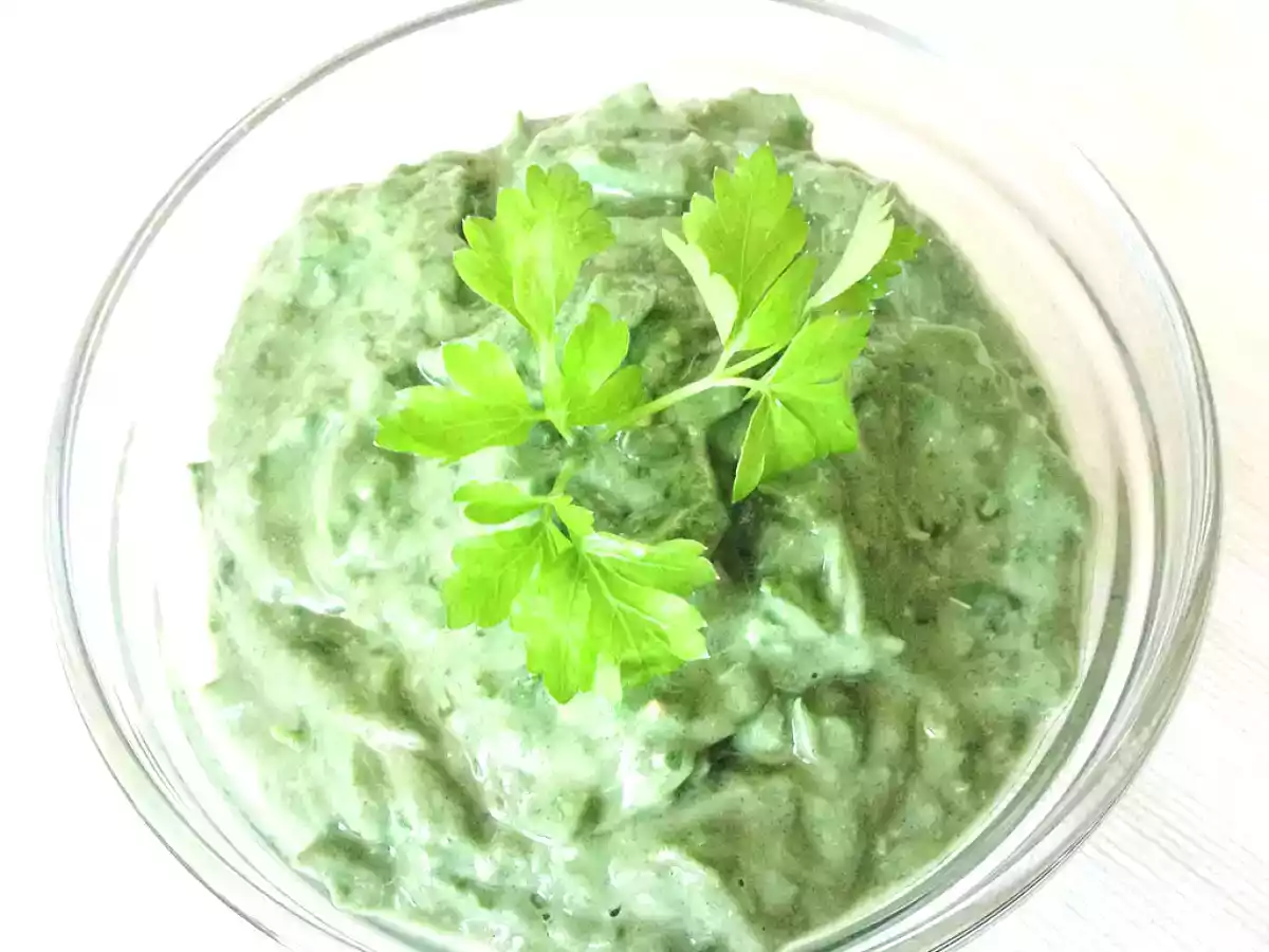 Pesto de Espinafres com Abacate