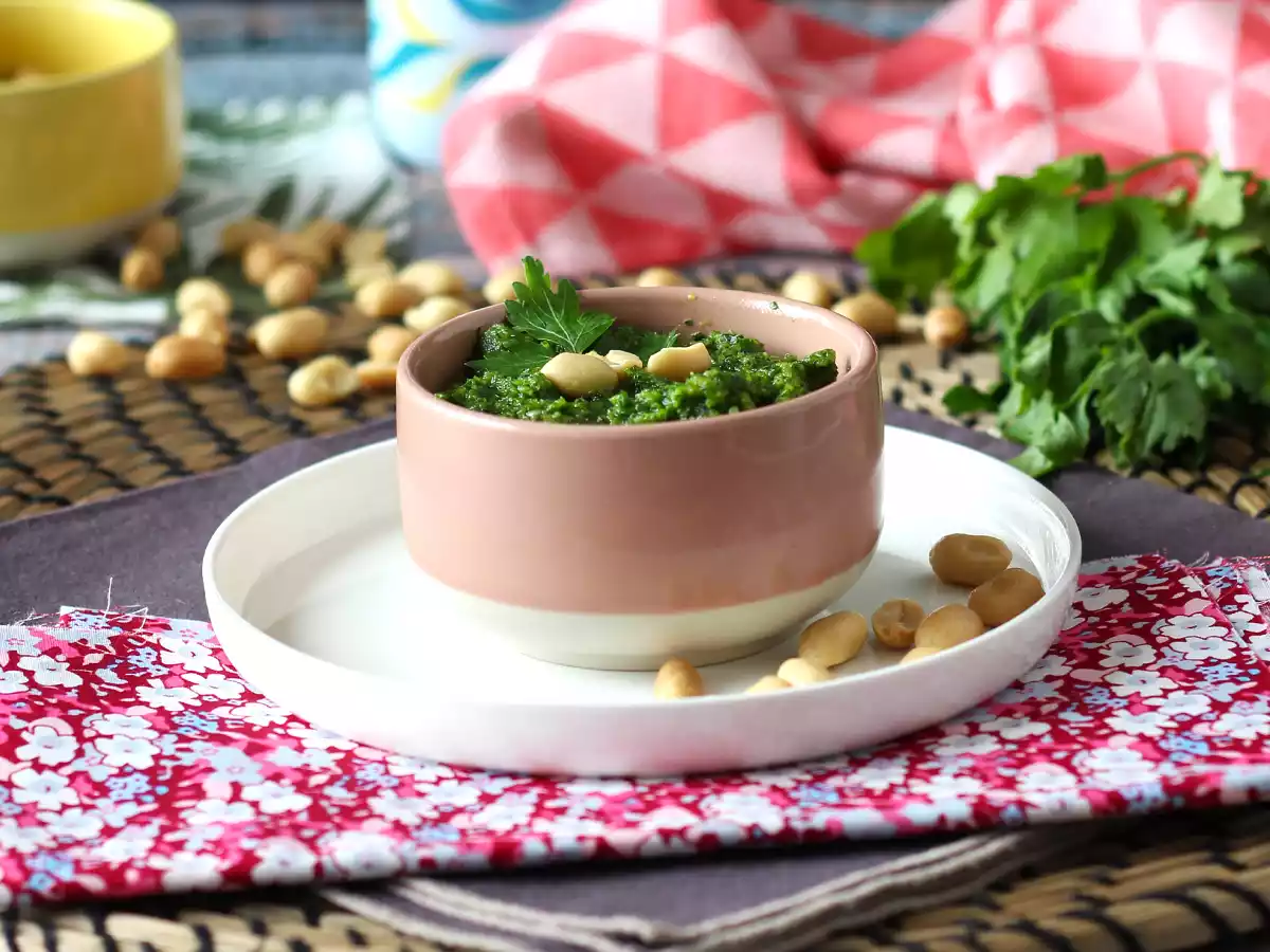 Pesto de salsinha e amendoim, a mistura que deu certo! - foto 3