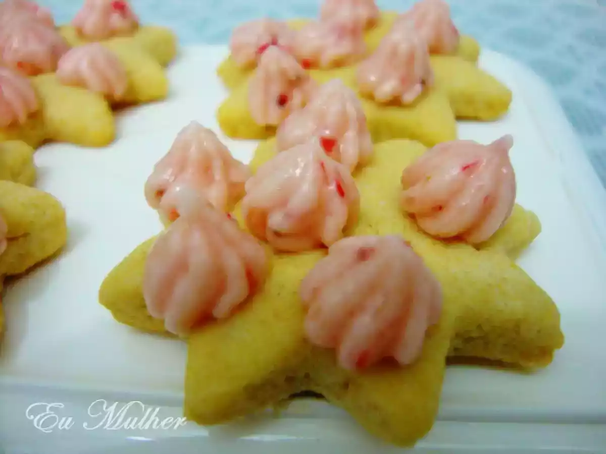 PETIT FOURS COM MANTEIGA DE MORANGO - foto 3