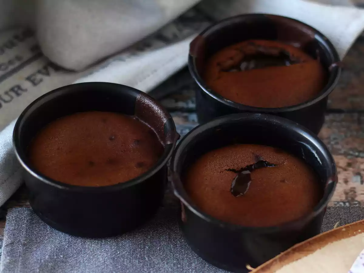 Petit gâteau de chocolate na Air Fryer! - foto 5