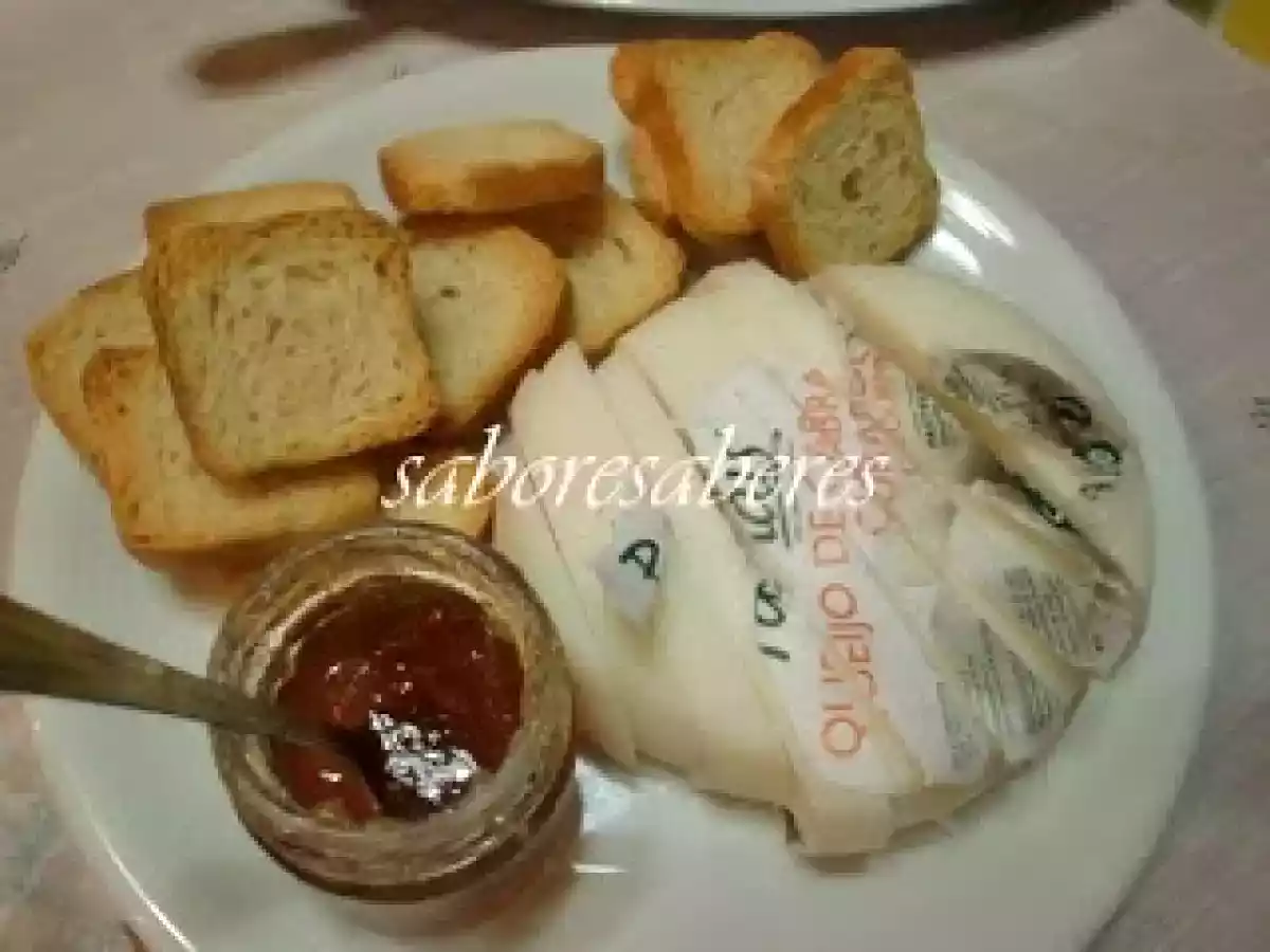 Pica-Pau / Salada de Polvo / Queijo de Palhais com doce de Pera