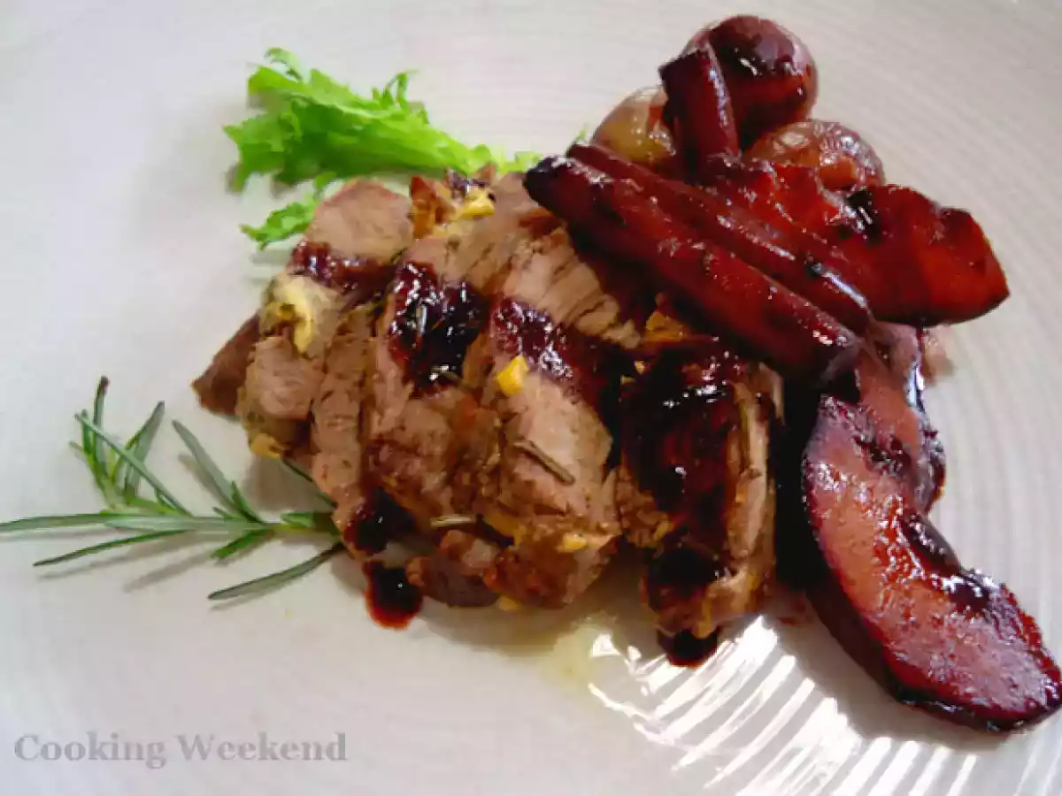 Picanha de Cordeiro com Ameixas, Cebolas e Aspargos Caramelizados