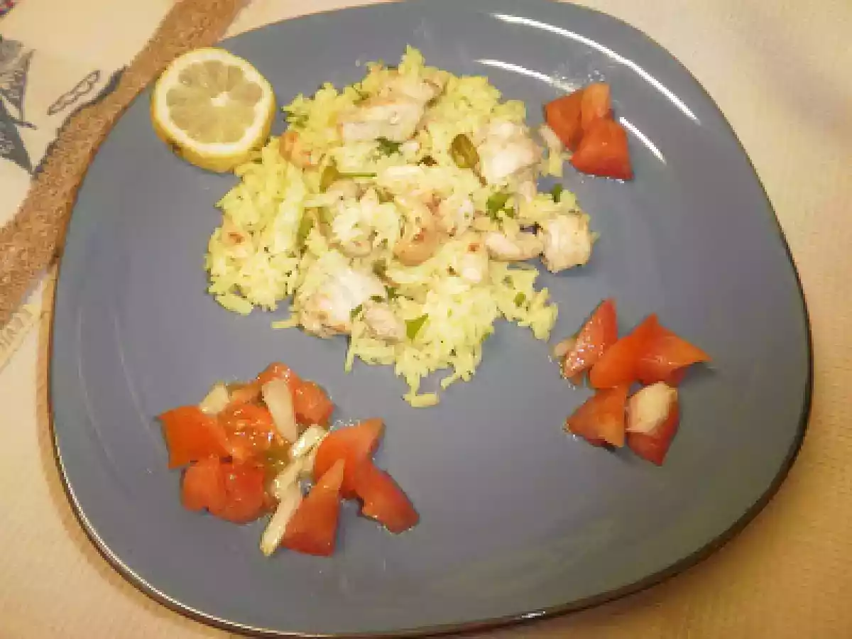 Pilaf de frango e frutos secos