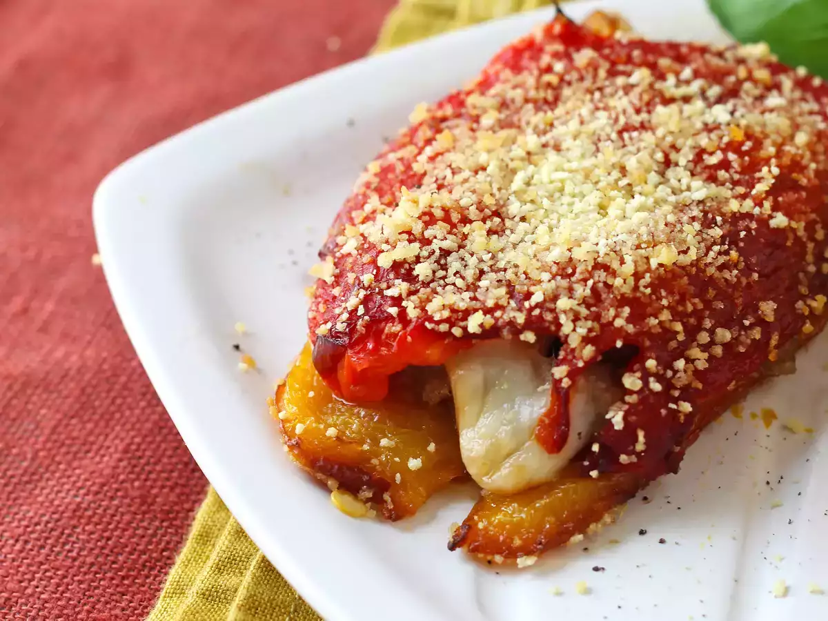 Pimentões Recheados na Air Fryer com Salsicha Fresca e Queijo Gratinado - foto 7