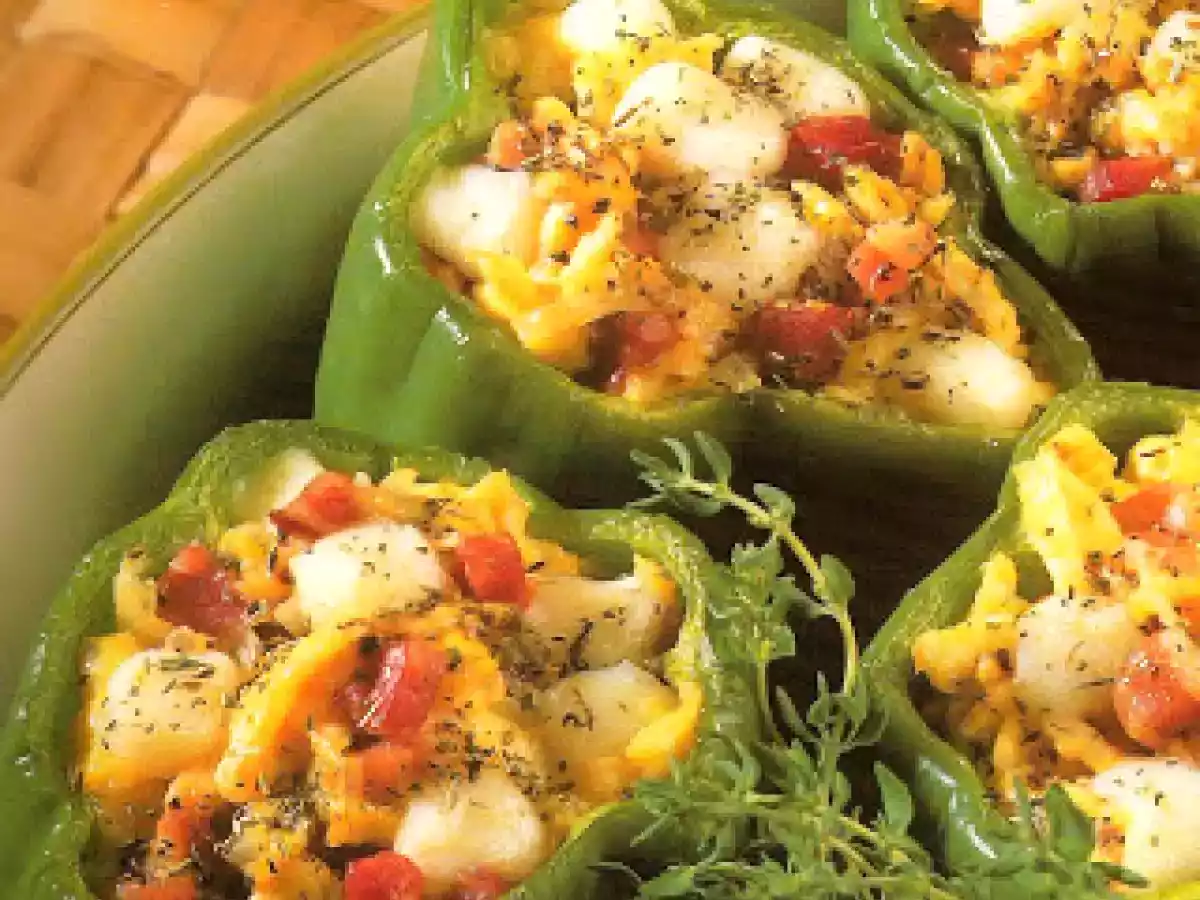 Pimentos Recheados com Ovos e Queijo