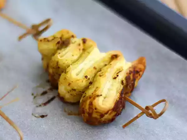 Receita Pinheiros folhados de natal sabor pesto