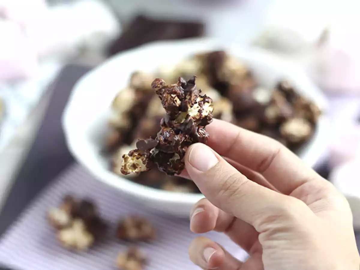 Pipoca doce de chocolate e marshmallow - foto 3