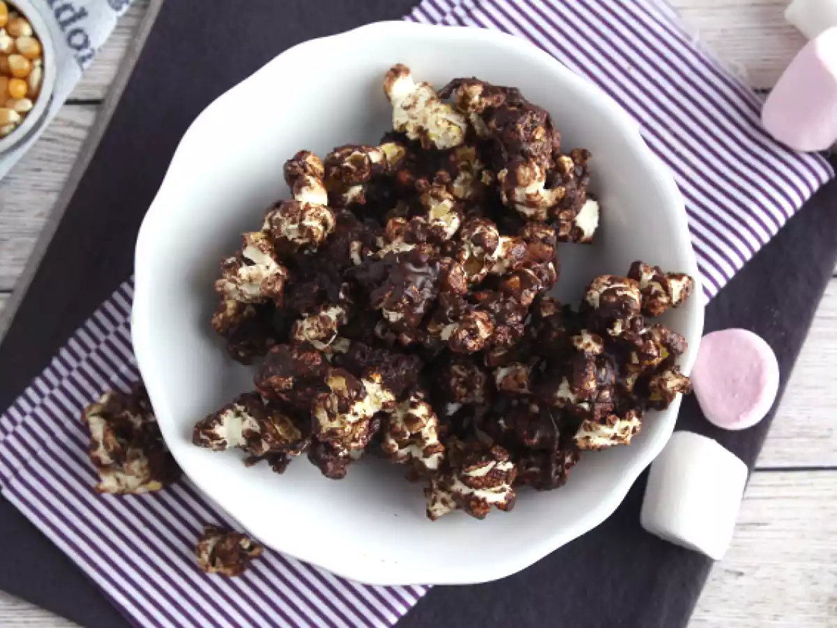 Pipoca doce de chocolate e marshmallow - foto 4