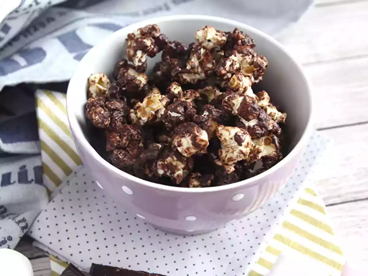 Pipoca doce de chocolate e marshmallow - foto 5
