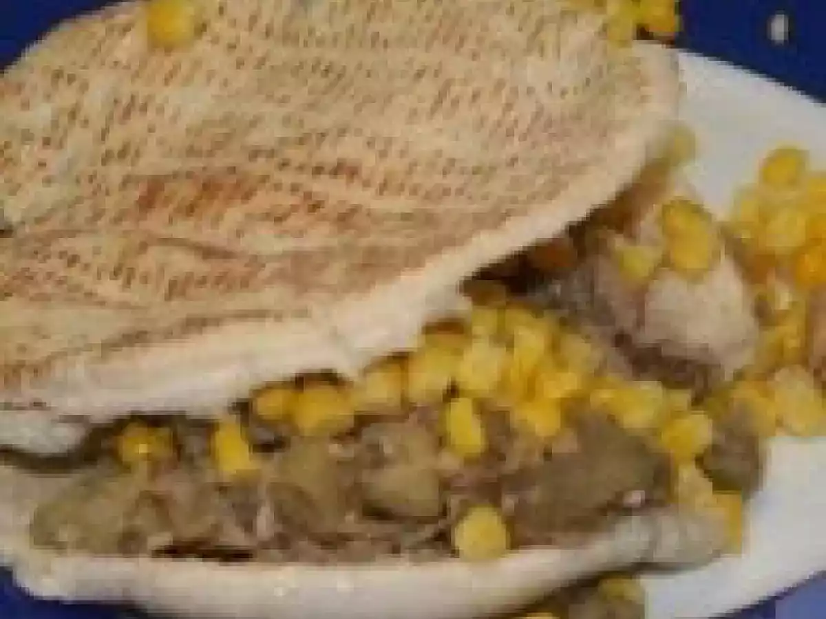 Pita com Atum e Milho