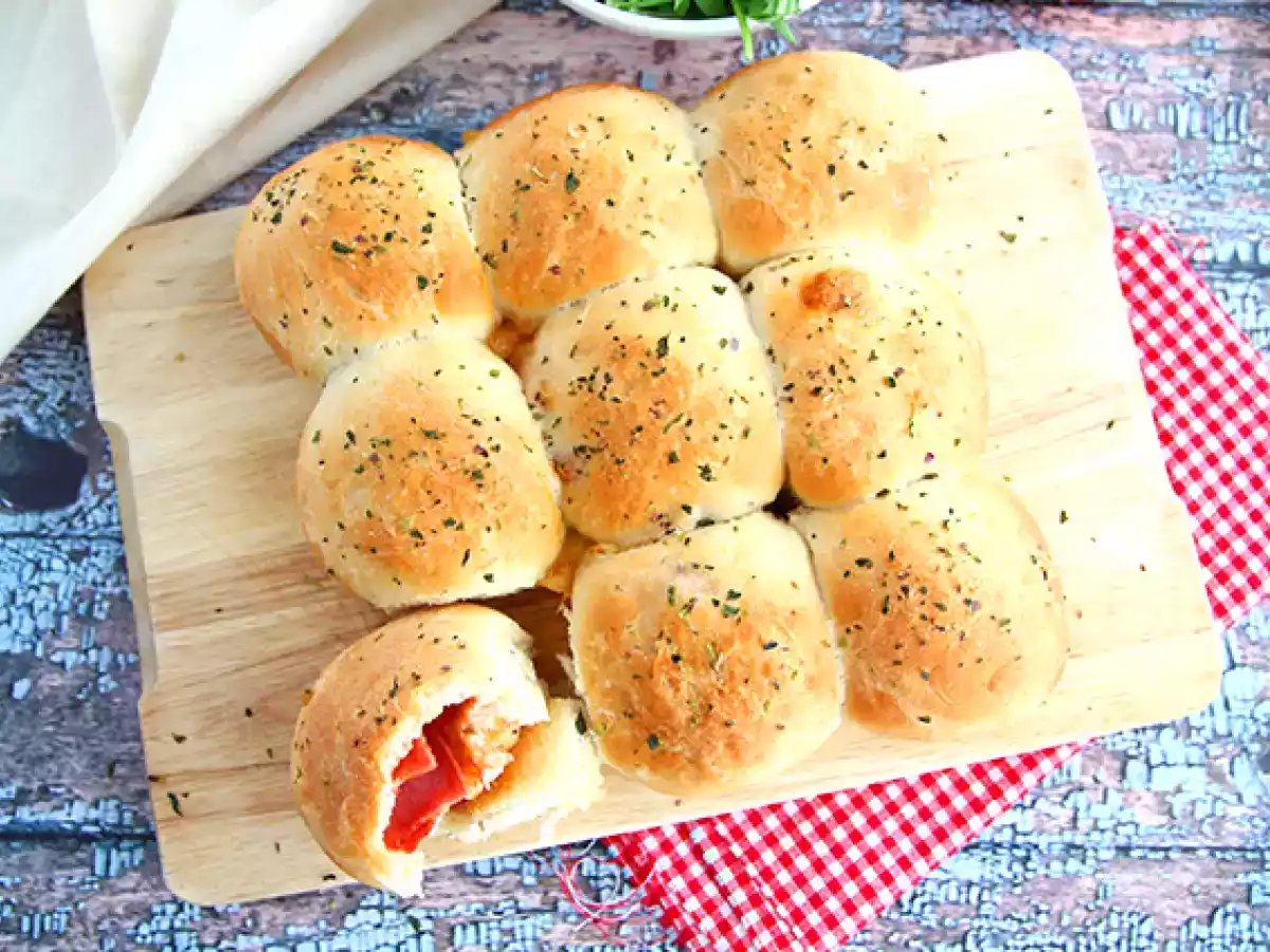 Pizza Buns (pãezinhos recheados de queijo e presunto) - foto 2