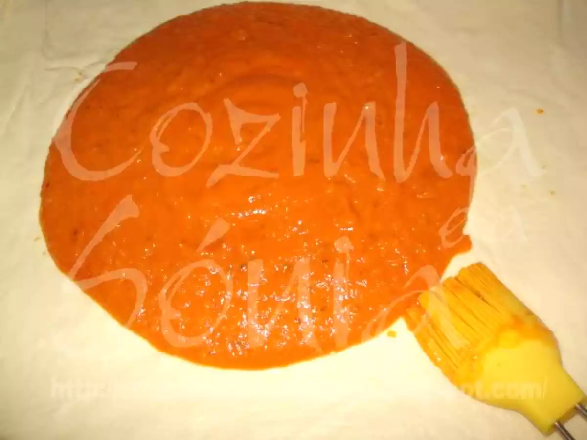 PIZZA CASEIRA DE SALSICHAS, FIAMBRE, COGUMELOS, AZEITONAS E MOZZARELLA... - foto 5