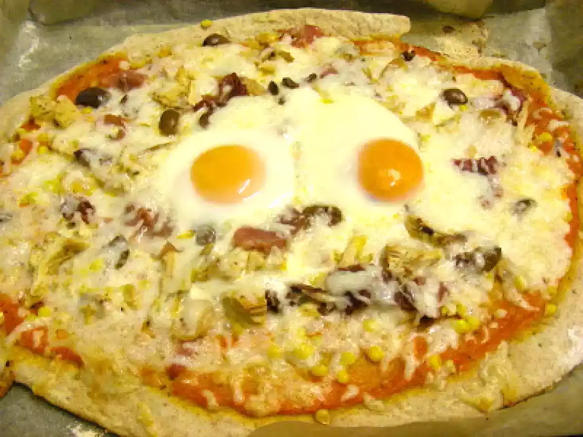Pizza com ovo