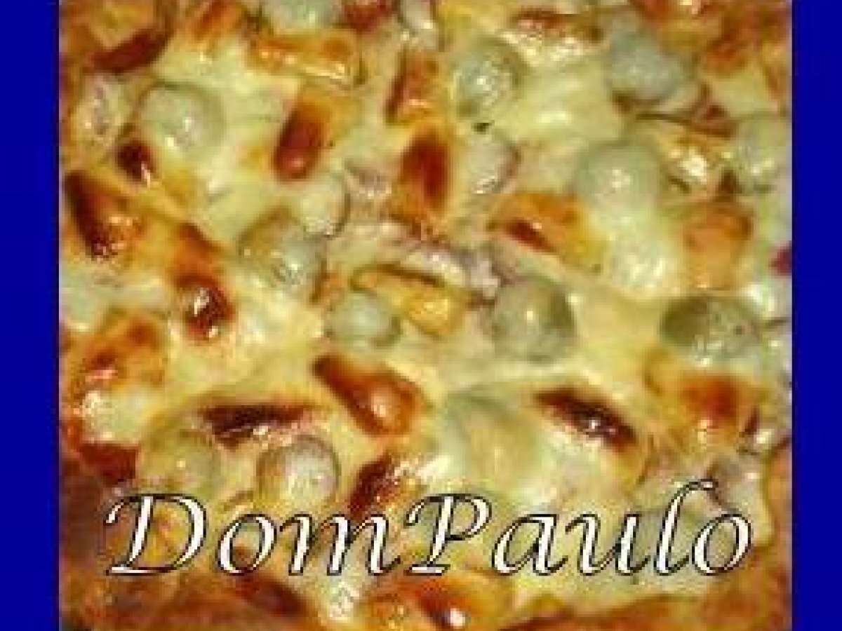 Pizza de atum com ananás