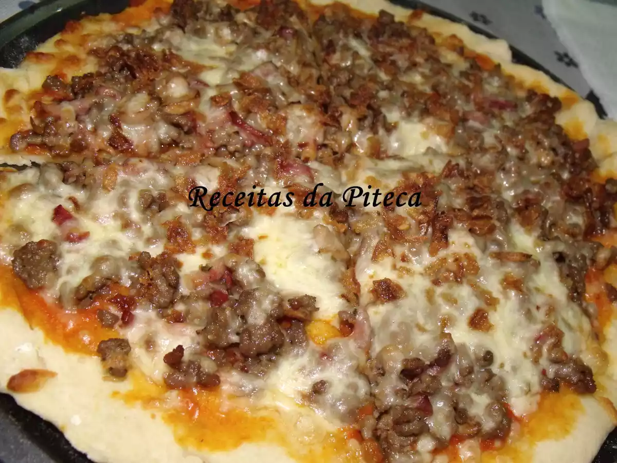 Pizza de carne picada