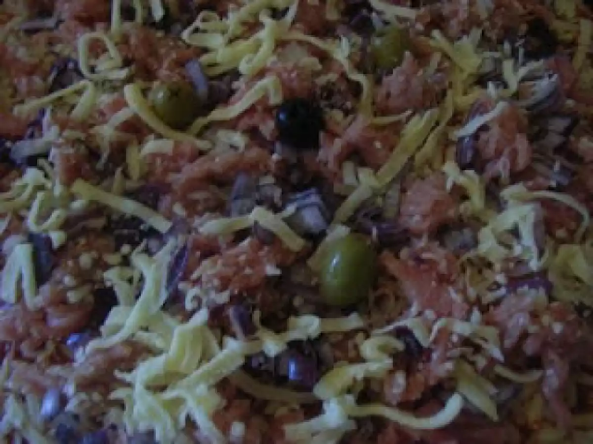 Pizza de perú com coentros. - foto 3