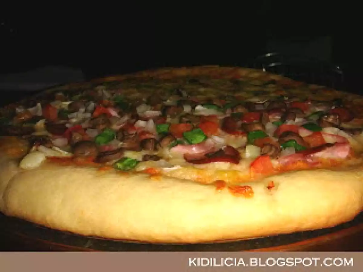 Pizza Hut, massa pan - foto 2