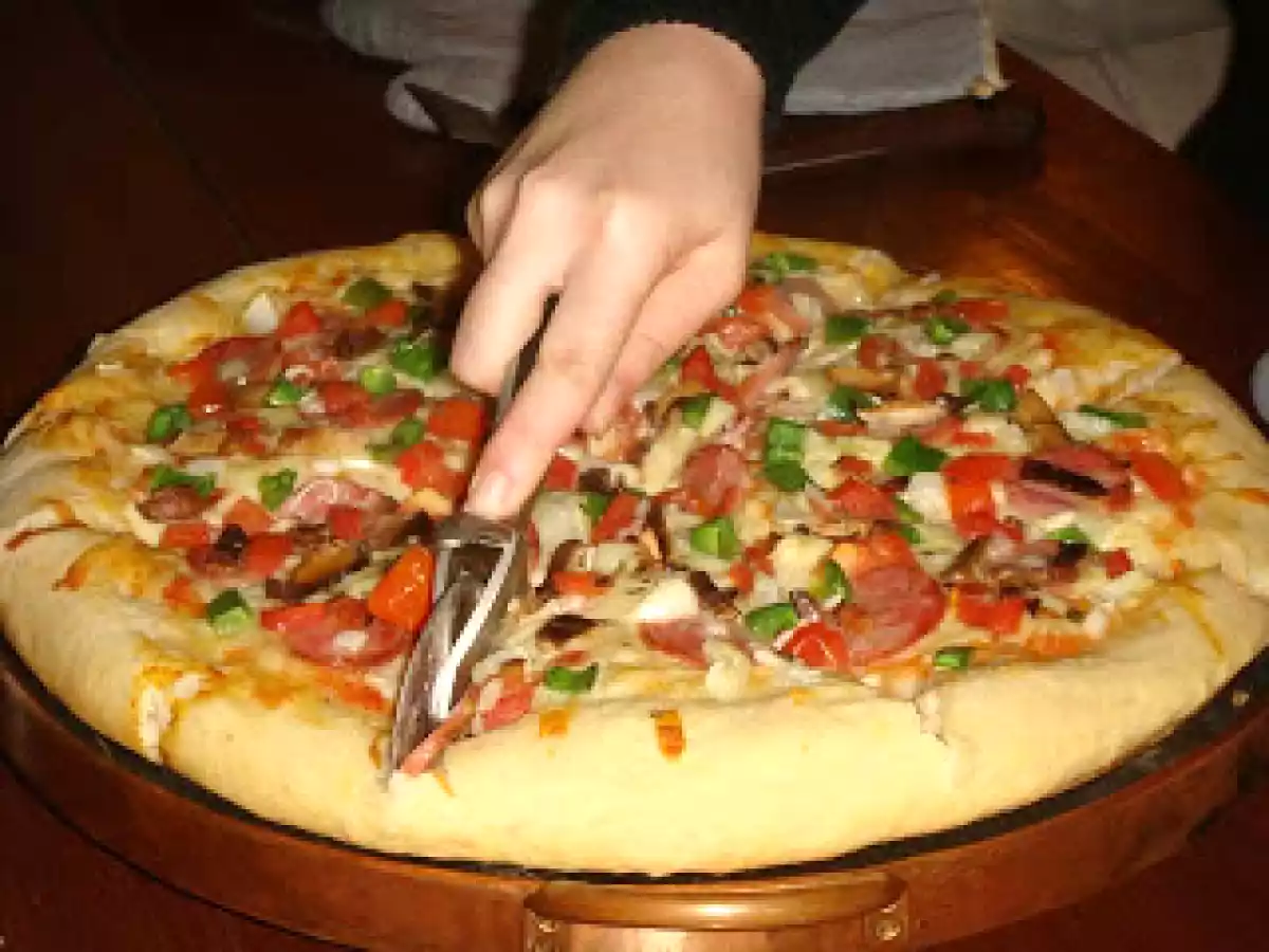 Pizza Hut, massa pan