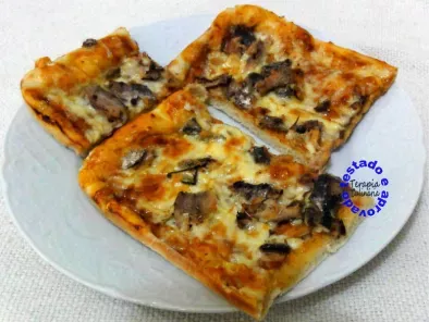 Pizza italiana de aliche