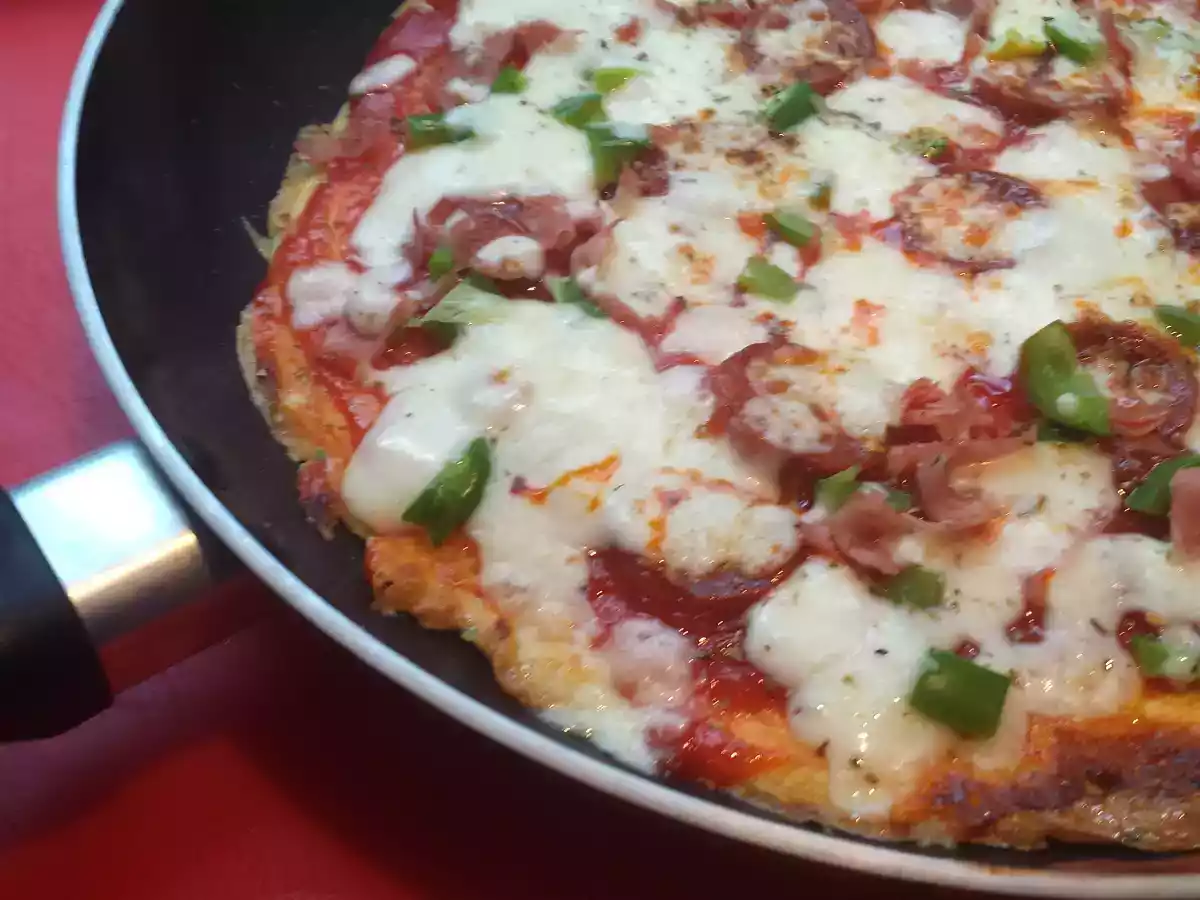 Pizza Omelette de Chouriço, Pimentos e Fiambre - foto 2