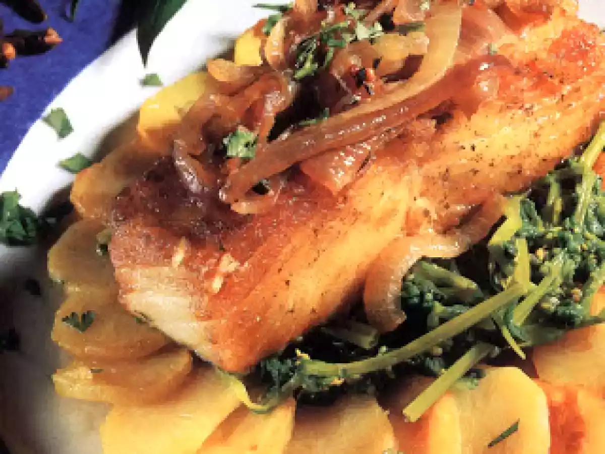 Posta de Bacalhau em Cebolada de Especiarias